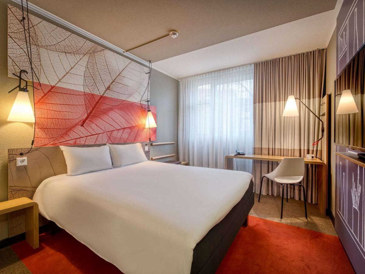 Ibis Nuernberg City Am Plaerrer מראה חיצוני תמונה