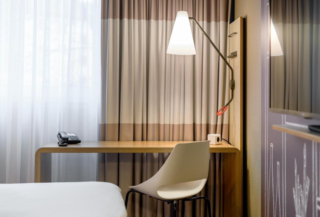 Ibis Nuernberg City Am Plaerrer מראה חיצוני תמונה