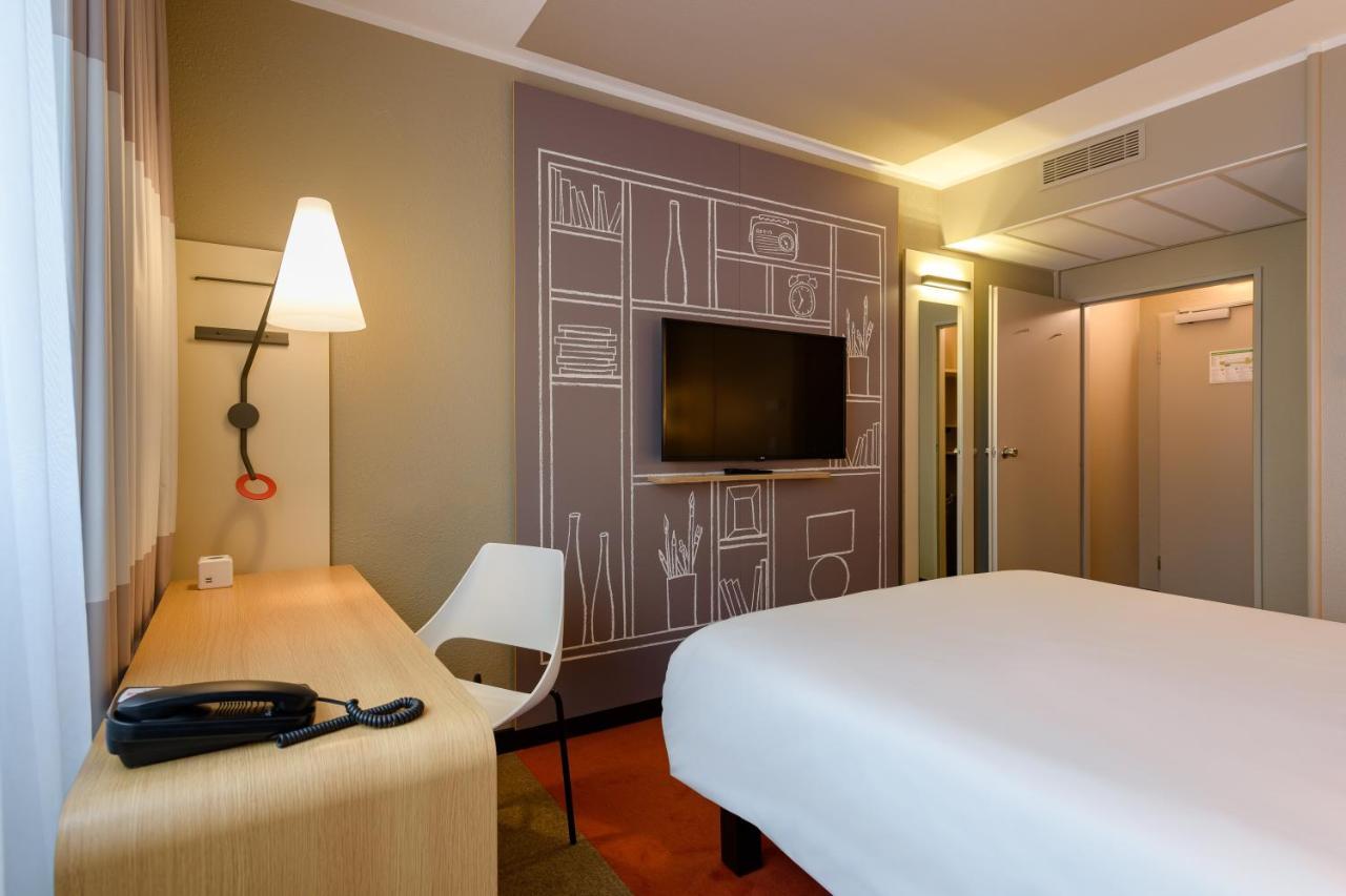 Ibis Nuernberg City Am Plaerrer מראה חיצוני תמונה