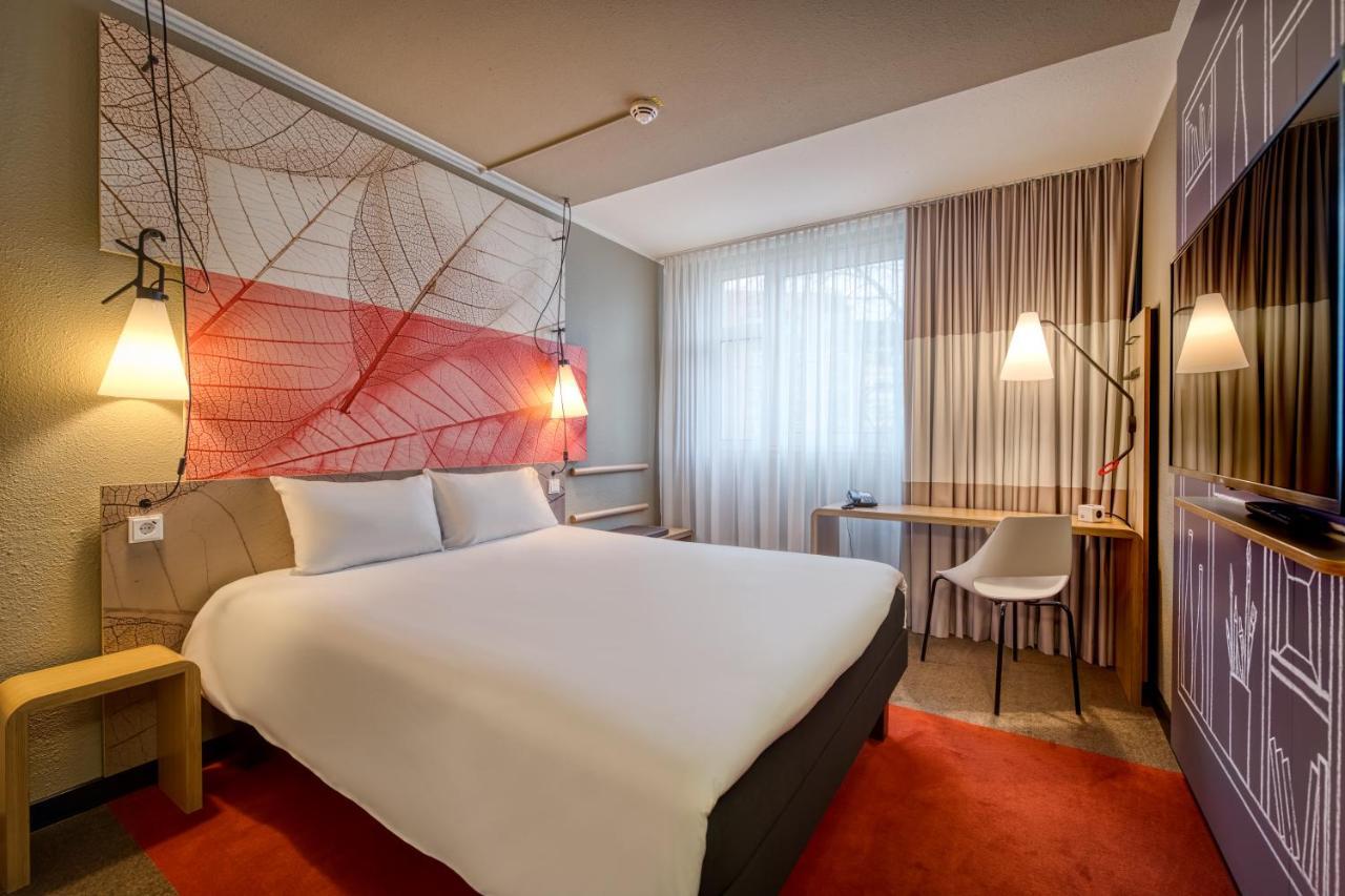 Ibis Nuernberg City Am Plaerrer מראה חיצוני תמונה