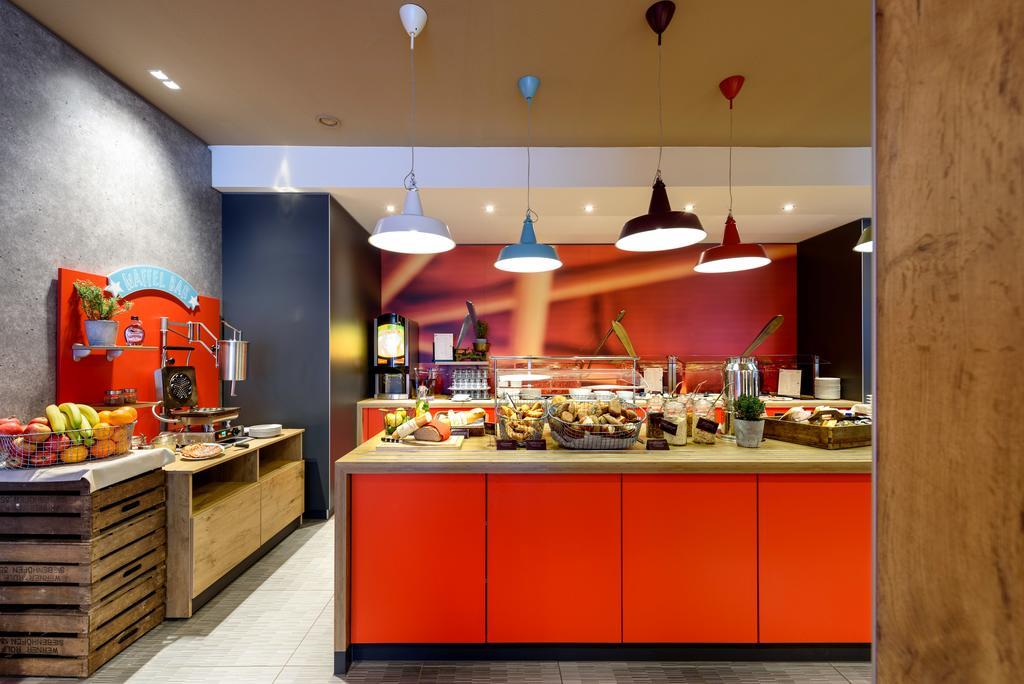 Ibis Nuernberg City Am Plaerrer מראה חיצוני תמונה
