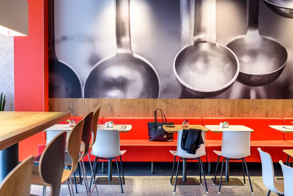 Ibis Nuernberg City Am Plaerrer מראה חיצוני תמונה